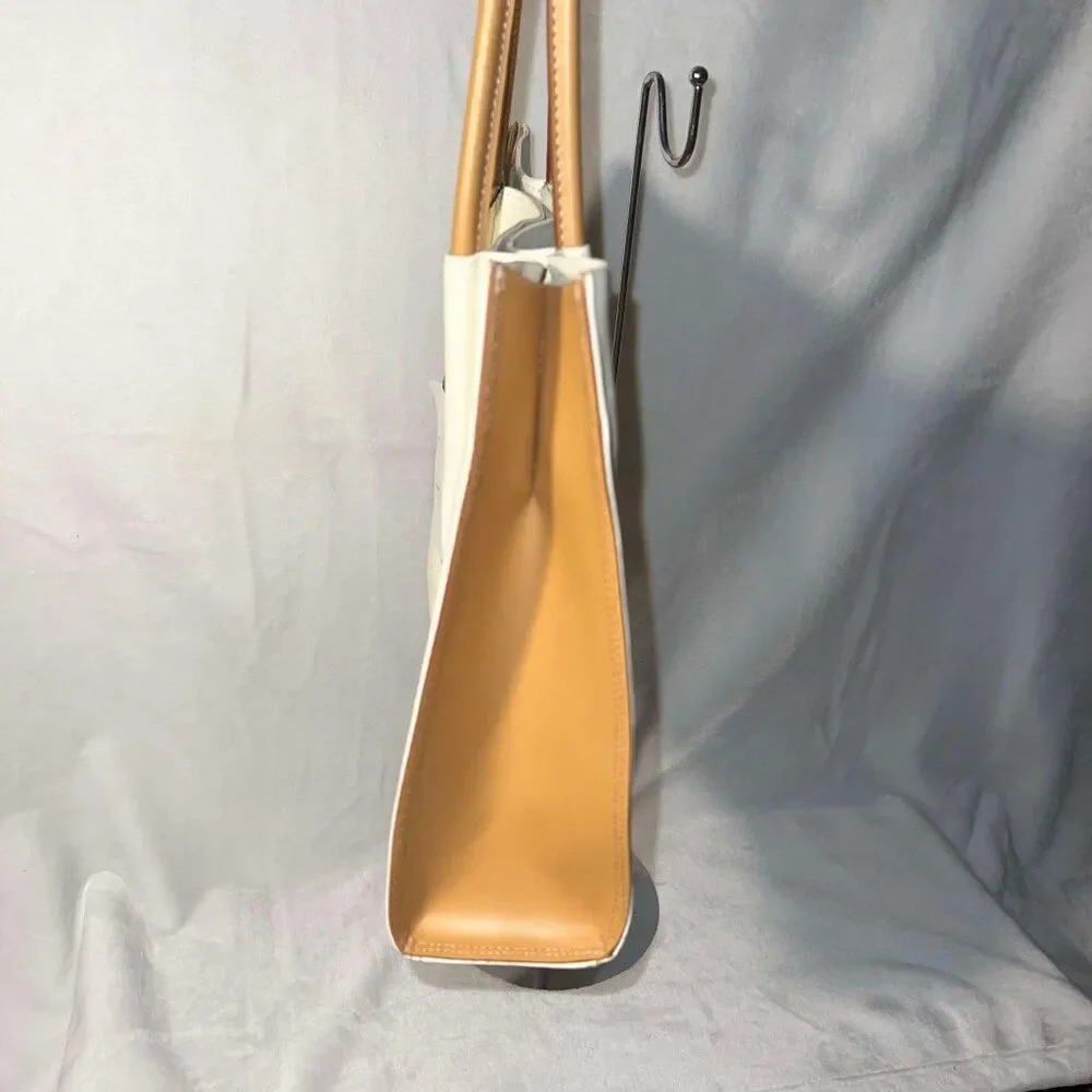 Del Conte Cream/Tan Tote with Small Pouch - NWT - Picture 4 of 11